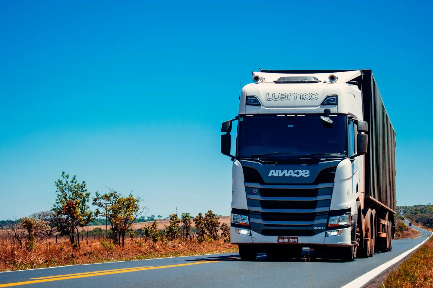 Rastreador GPS para caminhão — controle de carga na Bahia